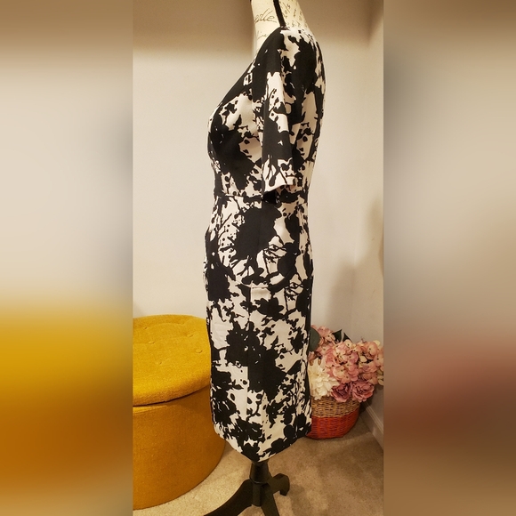 Elegant Black and White Midi Dress - Picture 7 of 11